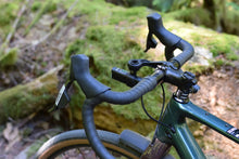 Charger l'image dans la galerie, Full On Lighting GR1 Front Bike Light (Pre Order) Full On Lighting
