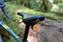 Charger l'image dans la galerie, Full On Lighting RR1 Tail Light Full On Lighting
